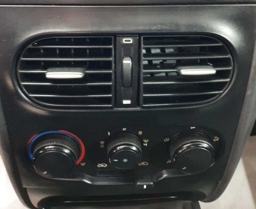 Imagem 12 de 12 de Fiat Siena 2015 1.0 El Flex 4p,completo,único Dono!