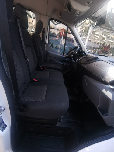 Ford Transit 2.2 Pasajeros Larga Techo Alto Custom Mt 2019
