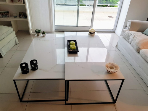 Imagen 5 de 8 de Mesa Ratona Auxiliar Apoyo Lateral Nido Hierro Simil Mármol