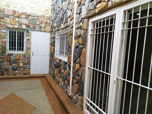 Townhouse En Venta La Morita I Villa Geicas Cod 21-8656 Jja