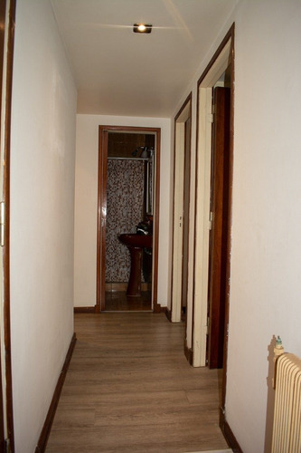 Imagen 8 de 17 de 4 Ambientes Con Dependencia. Plaza Mitre.