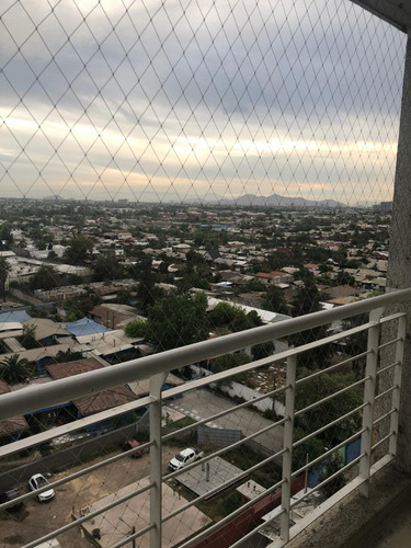 Amoblado/ Metro/ Frente Univ Campus Uc/ Piscina/ Vista Libre
