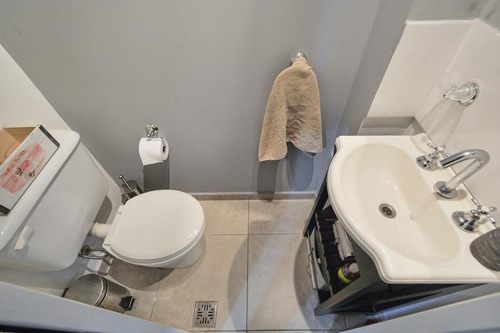 Duplex En Venta Cochera Y Jardín En Ituzaingó
