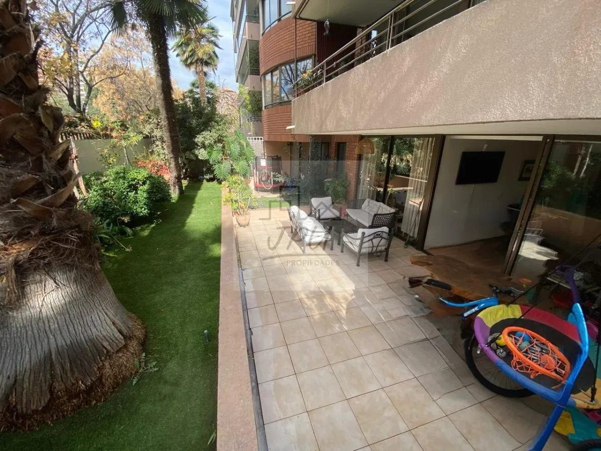 Imagen 2 de 22 de Primer Piso Con Patio Privado A Pasos Del Colegio Alemán
