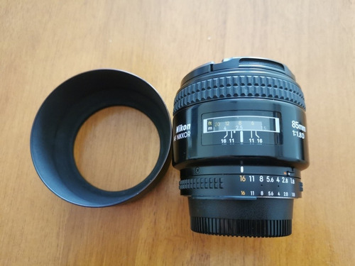 Lente Nikon 85mm F1. 8 D 