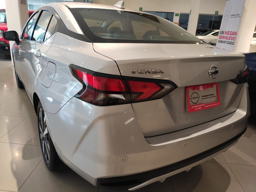 Imagen 6 de 10 de Nissan Versa 2020 1.6 Platinum Piel At