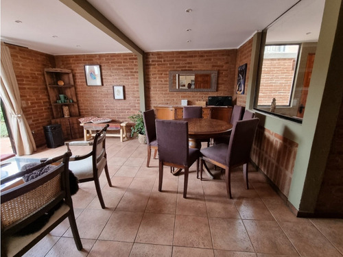 Excelente Casa En Condominio En Concón