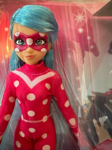 Miraculous , Ladybug Cosmobug