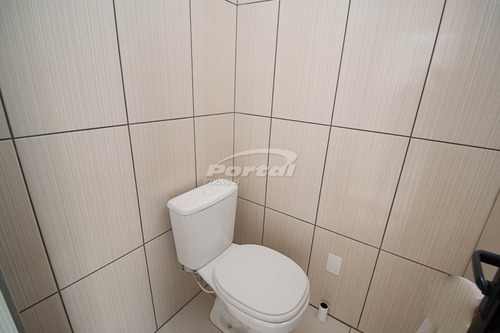 Loja Comercial Com Aproximadamente 95,99, No Bairro Itoupava Central - 35711835l