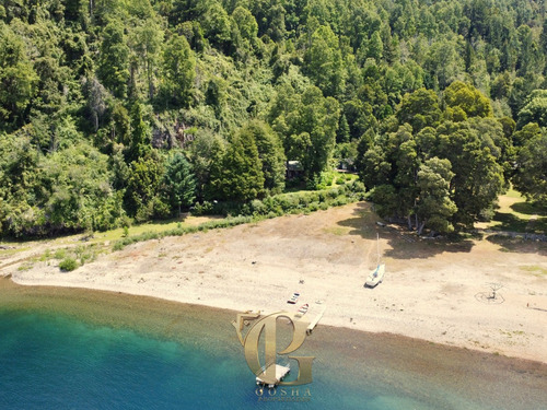 Leve Inclinación Acceso A Playa Con Vista Al Lago Y Volcanes