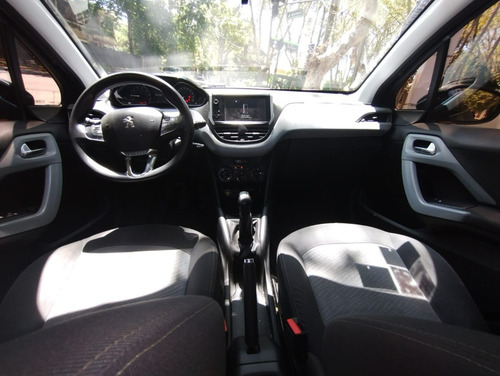 Imagen 3 de 25 de Peugeot 208 Allure 1.6 Modelo 2015 126.000 Kms