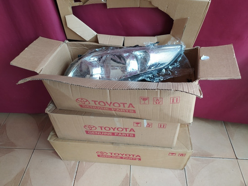 Faro Derecho De Corolla Gli 2009-2011 Original