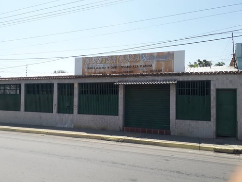 Se Vende Casa Grande Con Negocio En Guacara - Carabobo