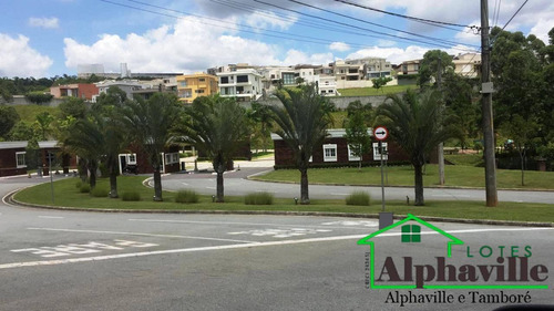 Imagem 10 de 11 de Lote Com Saída Para Duas Alamedas No Campos Do Conde - La1452
