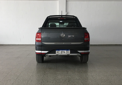 Imagen 10 de 10 de Volkswagen 2018 Saveiro 1.6 L/17 C/doble Cross Hig