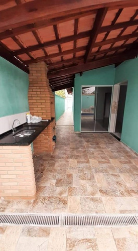 Imagem 3 de 16 de Casa Com Piscina, À 1000 Metros Do Mar, No Jardim Santa Julia Em Itanhaém, Com Área Gourmet Com Churrasqueira