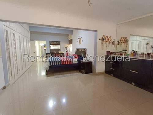 Casa En Venta Urb Lourdes Maracay 25-13114 Apd