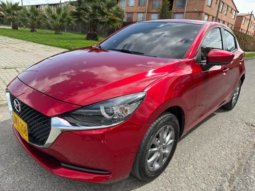 Mazda 2 1.5 TOURING AUTOMATICO HB