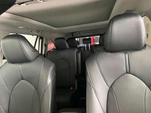 Imagen 9 de 10 de Toyota Highlander 2021 3.5 Limited Panoramic Roof At