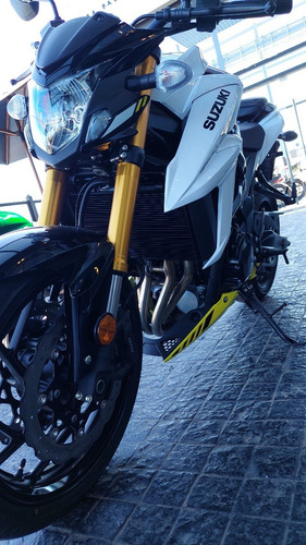 Imagen 9 de 25 de Suzuki Gsx-s 750 - El Regreso - No Kawa Z900, No Yamaha Jc