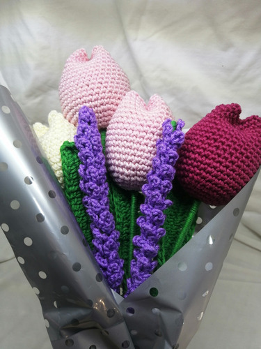 Ramo De Flores, Tulipanes Y Lavandas Tejidas A Crochet