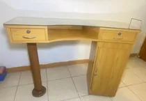 Comprar Mesa De Manicura De Madera Con Tope De Vidrio