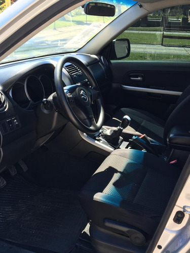 Suzuki Grand Vitara 2.4 Jiii 2010