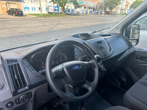 Ford Transit 2.2 Furgon Mediano 350m