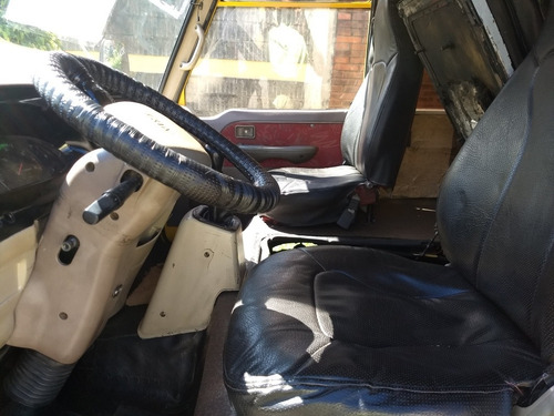 Imagen 7 de 12 de Kia Combi 2002 Microbus