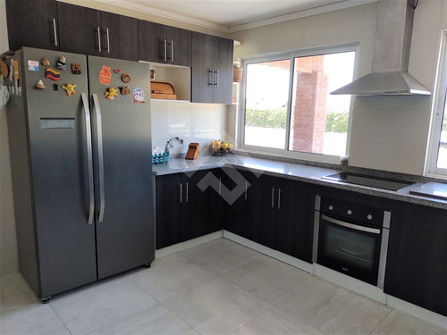 Casa En Venta En Isla De Maipo