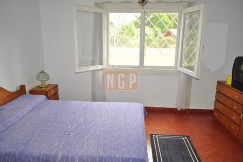 Imagen 26 de 30 de Casa Ubicada En Cantegril Con Lindo Terreno