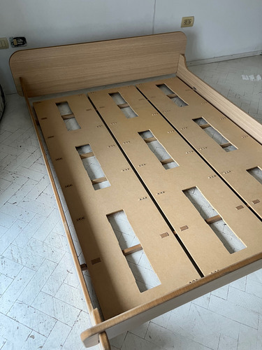 Cama De 2 Plazas Tipo Tatami Desarmable Beige Desarmable (Usado)