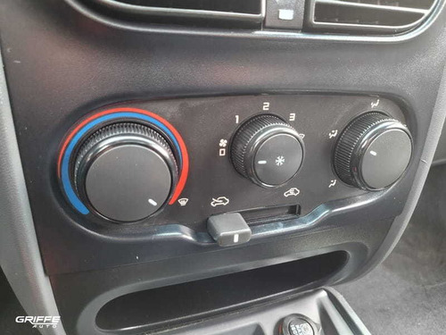 Imagem 8 de 11 de Fiat Strada 1.4 Mpi Working Cs 8v Flex 2p Manual 2014
