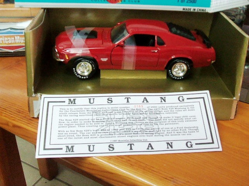 1970 Ford Mustang Boss 429  Red Limited Edition 1/18 Ertl