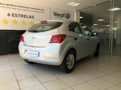 Imagem 5 de 13 de Chevrolet Onix Hatch 1.0 4p Flex Joy