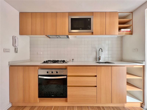 Imagen 8 de 22 de Casa Remodelada En Venta Estoril Las Condes Campanario