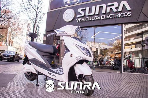 Imagen 2 de 25 de Moto Eléctrica Hawk / Promoción Con Baúl De Regalo / A