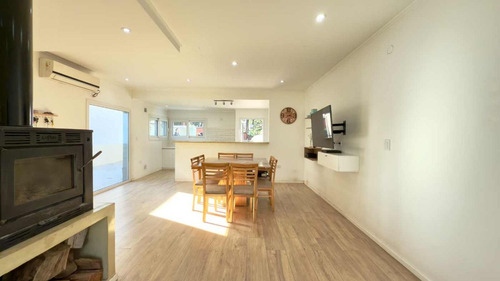 Casa En Venta En Sicardi 3 Dormitorios Parque
