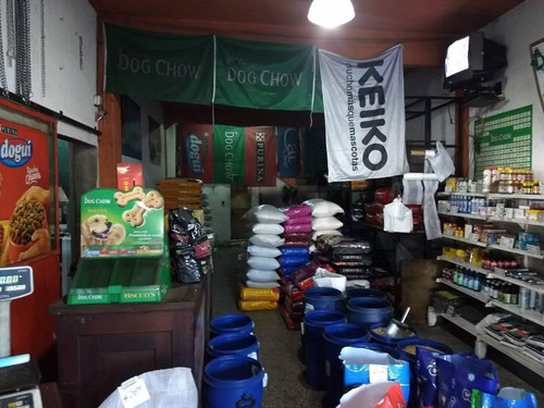 Imagen 2 de 4 de Galpon Con Locales Comerciales Sobre Ruta N°21
