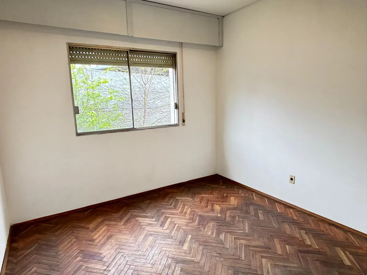 Alquiler Apartamento De Dos Dormitorios A Metros Del Casmu. · Foto 3