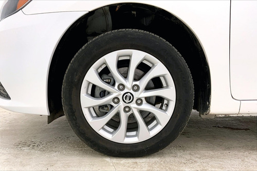 Imagen 9 de 25 de Nissan Sentra Sedan 4 Pts Advance Cvt A/ac F Niebla Ra-16