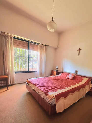 Casa En Venta - 2 Dormitorios 1 Baño - Ramos Mejía