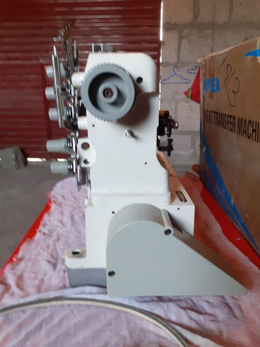 Se Vende Maquina De Coser Recubridora Gemsy Semi Nuevo (Usado)