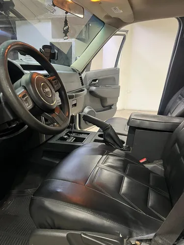 Jeep Cherokee Sport 2012 /la