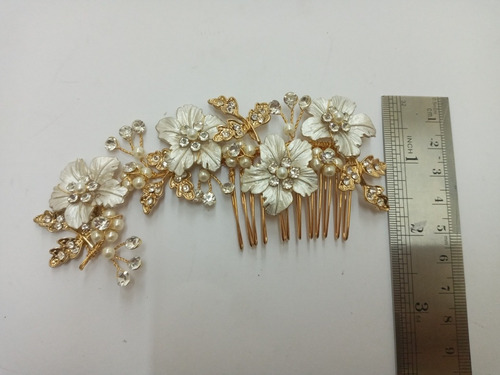 Imagen 5 de 5 de Hermoso Tocado Con Flores Metálicas Para Fiesta O Novias