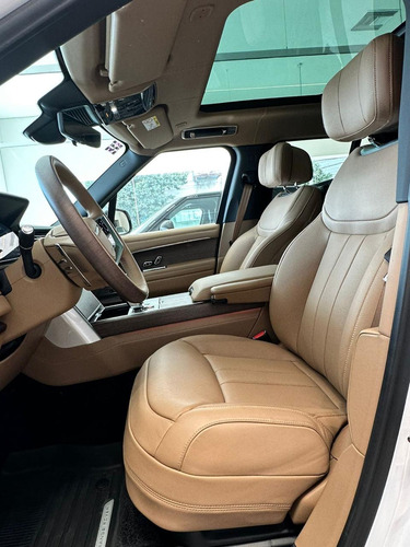 Range Rover Autobiography 2025