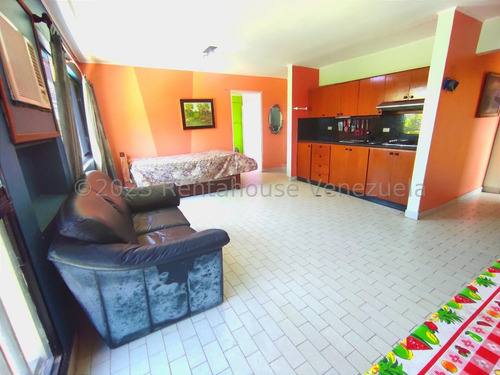 Apartamento En Venta En Higuerote #24-3316 Yosmil Carrero