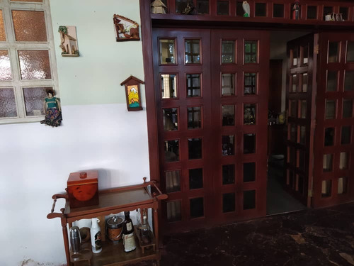 Imagen 6 de 15 de Venta De Casa En La Urbanización La Floresta Las Delicias 04124827470