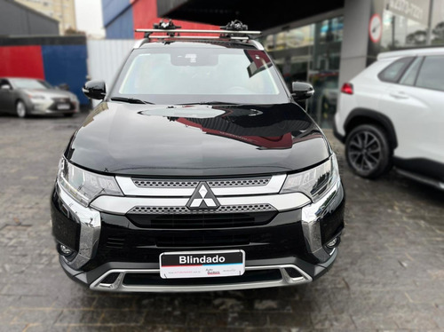 Imagem 2 de 8 de Mitsubishi Outlander Outlander Hpe-s 3.0 V6 4x4 5p Aut. Gas