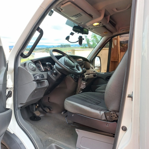 Imagem 4 de 6 de Iveco Iveco Daily 35s14
